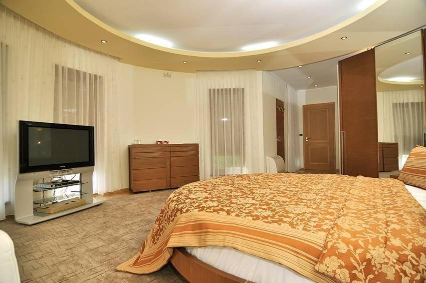Villa Vitoria Giroc Стая снимка